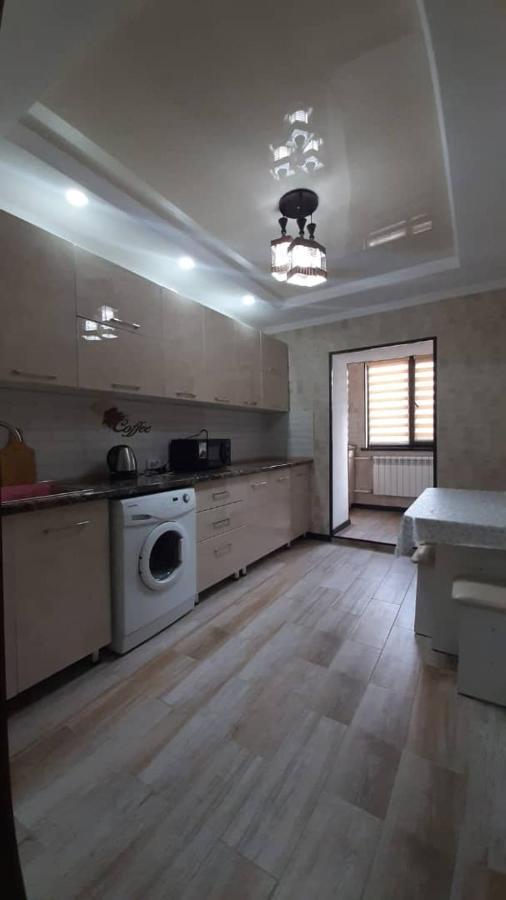 Apartment On Toktogula Бішкек Екстер'єр фото
